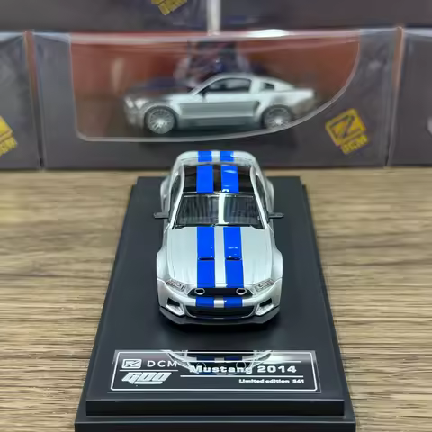 DCM 1/64 Mustang 2014 Display Simulation Collection