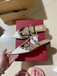 Valentino Garavani 鉚釘拖鞋