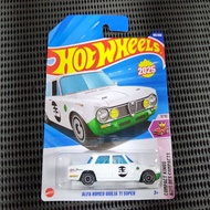 HIJAU HOT WHEELS ALFA ROMEO GIULIA TI SUPER WHITE GREEN BASE
