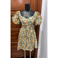 2hand dress.