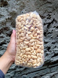 kacang Mede utuh 1 kg mentah