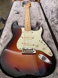 2016 Fender American Professional Stratocaster 盒書齊全