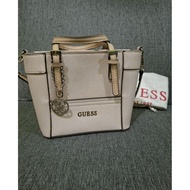 Guess bag*