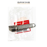 _Right rear footrest HONDA Winner 150 Winner X RS150 V1 V2 V3) _(1231)_QAWING