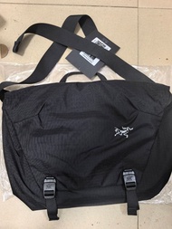 Arc'teryx 不死鳥 斜孭袋 背囊