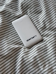 包順豐 Infinity Power Bank 尿袋 充電器 叉電器  Mini7 Plus 7000mAh Powerbank - White IN-MINI7PLUS-WE