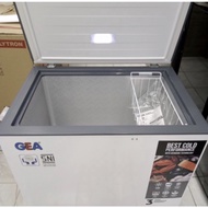 chest freezer / freezer box GEA 200 liter ab 2 r