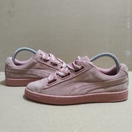 Sepatu Puma Suede Wanita Tali Pita