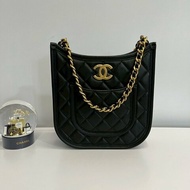 Chanel 24S hobo bag 黑金牛 晶片款
