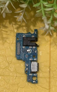 cụm bo mạch sạc realme c61/ cụm sạc realme c61/ cụm đuôi sạc realme c61 zin mới