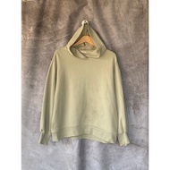 Uniqlo Global Uniqlo Hoodie (CODE 8673)