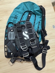 【請看描述重要說明】 95% 新 SCUBAPRO S-TEK 湖水綠30LB BCD 指定地區交收減400