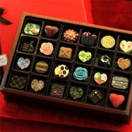 繽紛巧克力禮盒-24入手工花式含餡巧克力