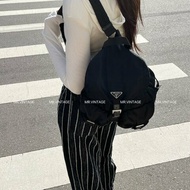 Prada降落傘尼龍後背包(中號)