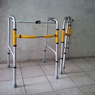 WALKER/TONGKAT JEMURAN/ALAT BANTU JALAN/CRUTCH KAKI 4 -