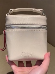 ⭐️Chloe Parfum⭐️米白色花朵內衬手挽盒子化妝包 水桶包 收納袋
