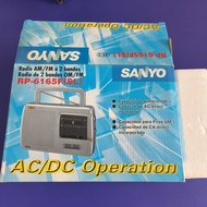 日本三洋 收音機 Vintage Sanyo RP-6165F AM/FM Portable radio | made in Japan #擺放多年 不知能否正常運作平售$120