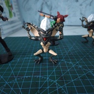 goblin slayer goblin hunter adventurer buildable figure red goblin green goblin full set action mode