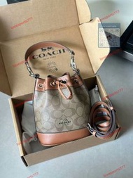 Coach蔻馳Dempsey迷你水桶包