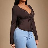 Plus Size Women's Sexy Casual Elegant Coffee Brown Lace Patchwork V-Neck Fitted Long Sleeve T-Shirt,