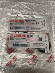 ซีลข้อเหวี่ยง ซ้าย-ขวา แท้ศูนย์ YAMAHA AEROX LEXI/ NMAX155 ALL NEW-2020) มีขายคู่ และ ซ้าย ขวา(ขายแย