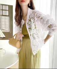 🌷日牌（米白）預購 classical elf 超值 刺繡花透 拉鏈外套