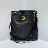 【牛皮超耐用🦾】 Chanel 經典黑金 菱格紋肩背包 （專櫃26.7萬）