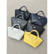 Epure Crossbody Leather Sling Bag