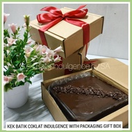 Kek Batik Indulgence dengan Gift Box [Postage by JnT]