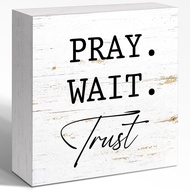 Papan Tanda Kayu Spiritual "Pray Wait Trust", Saiz 5x5x1 INCI, Hiasan Minimalis Berunsur Keimanan Un
