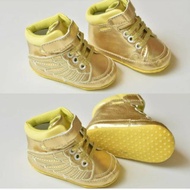 PREWALKE GUESS BABY SHOES 3-9 months