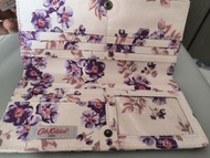 Cath Kidston 紫色花卉長款錢包