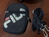 FILA LOGO BAG 深藍 腰包 隨身包 側背包 基本款 證件旅行包