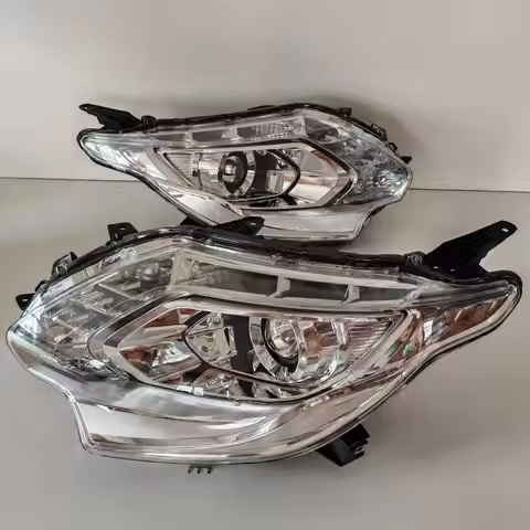 Car Headlights For Mitsubishi L200 TRITON 2015 to 2018 8301C740 8301C739 Head Lamp A Pair