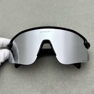 Oakley 太陽眼鏡