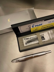 近全新 Pilot Capless 鍍銠 f尖 鋼筆 連盒