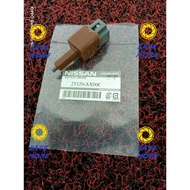 NISSAN LIVINA LATIO BRAKE SWITCH 4PIN(AUTO MODEL) 25320-AX00C