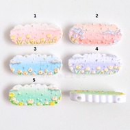 2-hole cloud flower embossed cloud bead beads
