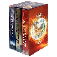 Divergent Series Complete Box Set: Divergent - Insurgent - Allegiant (Paperback) by Veronica Roth