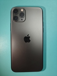 256 Iphone 11 pro space grey with free airpods pro