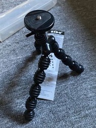 SIDO TRIPOD