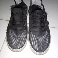 prelove sepatu dr kevin size 41