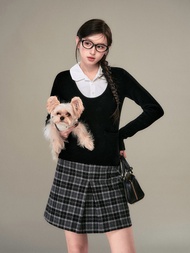 OIOI ESSE | เสื้อถักคอ U ลึกแบบปลอมสองชิ้น