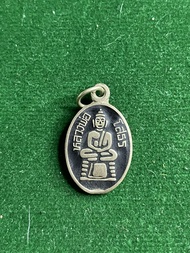 หลวงพ่อโสธร วัดโสธร เหรียญมกลม เนื้อเงินลงถม ปี 2509 สภาพสวย มีบริการเก็บเงินปลายทาง