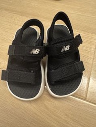 New Balance涼鞋