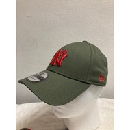 New Era 9Forty NY Yankees Khaki Red Logo