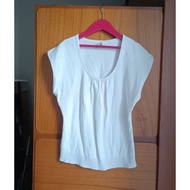 GIORDANO Preloved woman blouse top second hand giordanoWanita