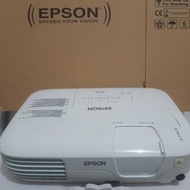 Proyektor Epson Eb-S9.