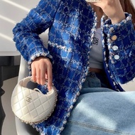 Chanel 23c Pouch白金呼啦圈月牙包 16*16*5.5  全新閒置塵袋