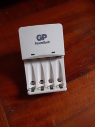 AA/AAA電池充電器